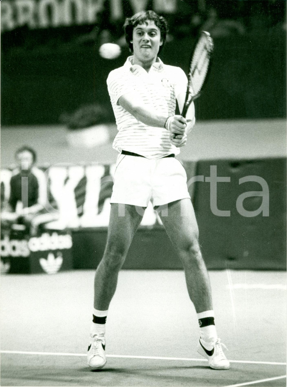 Fotografia d epoca originale 1980 ca TENNIS Ritratto Gene MAYER durante un match Fotografia 1