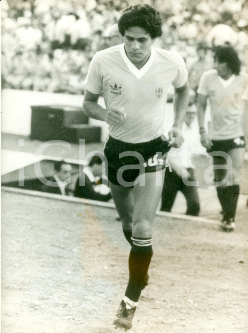 Fotografia d epoca originale 1980 ca URUGUAY Calcio Ruben PAZ si allena Sponsor ADIDAS Fotografia 1