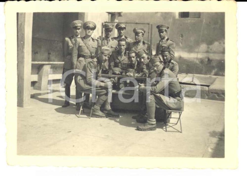 Fotografia d epoca originale 1937 CASALE MONFERRATO AL Telegrafisti alla Caserma CARLO ALBERTO Foto 9x6 cm 1