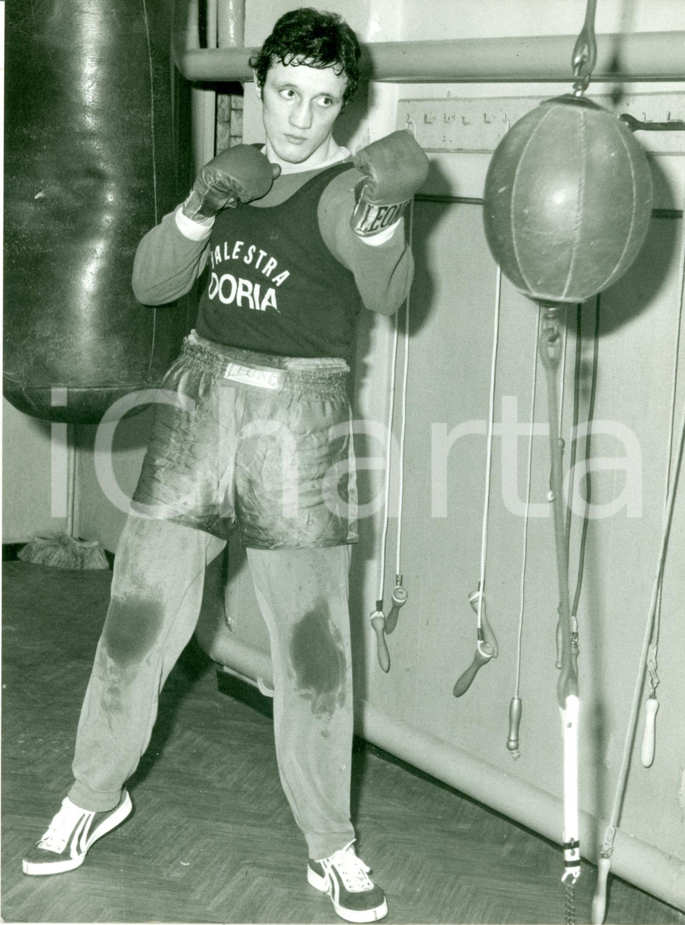 Fotografia d epoca originale 1980 ca MILANO Boxe Pugile Timoteo BONIZZONI alla Palestra DORIA Fotografia 1