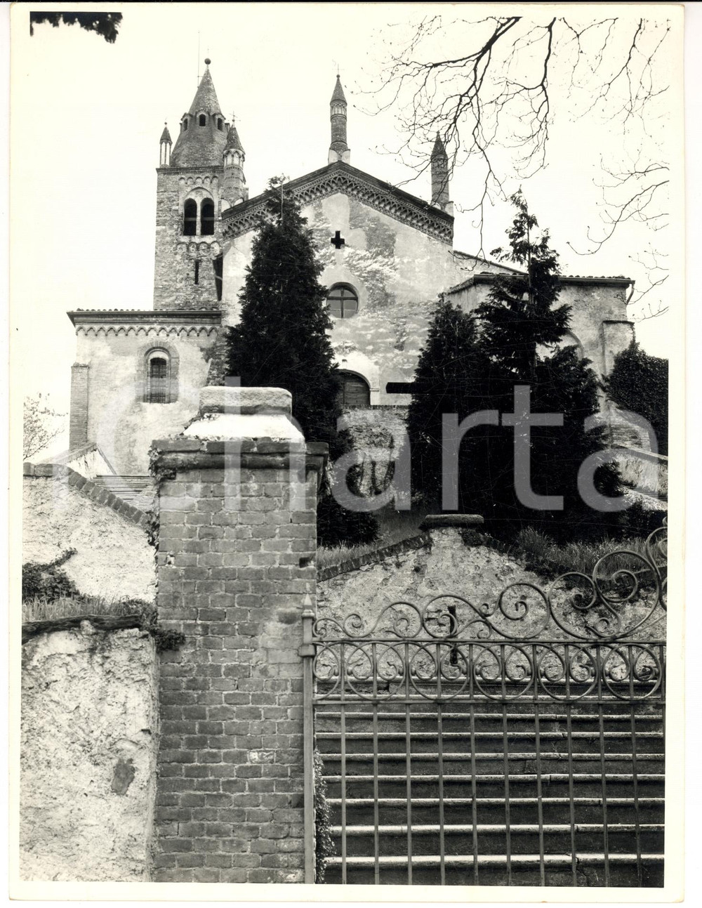 Fotografia d epoca originale 1970 ca VAL DI SUSA AVIGLIANA TO Chiesa di SAN PIETRO lato anteriore Foto 1