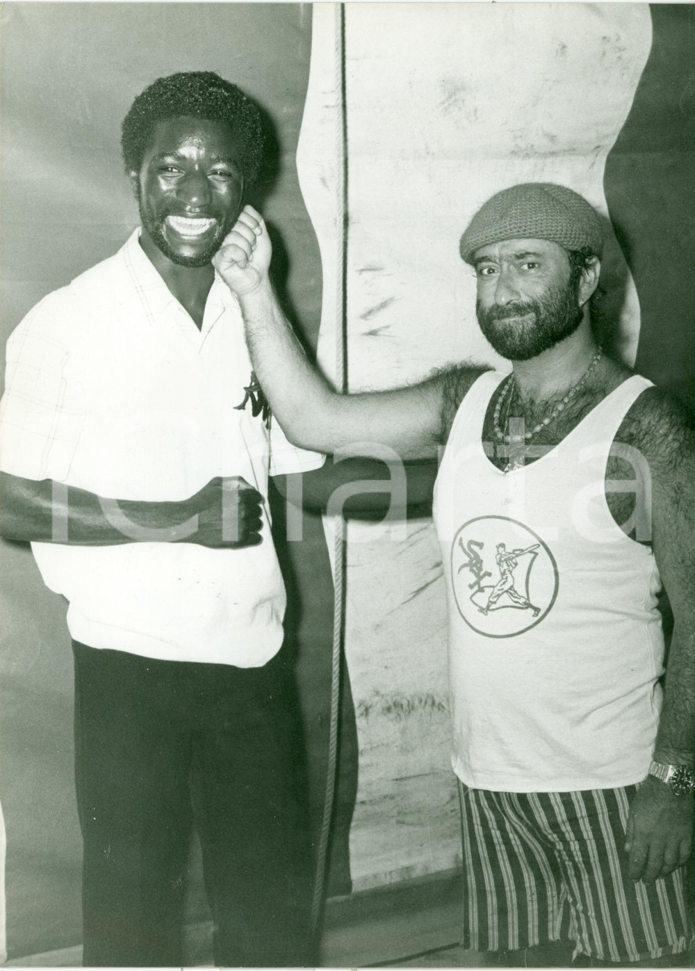 Fotografia d epoca originale 1980 ca BOXE Gancio destro Lucio DALLA con Cornelius Boza EDWARDS Fotografia 1