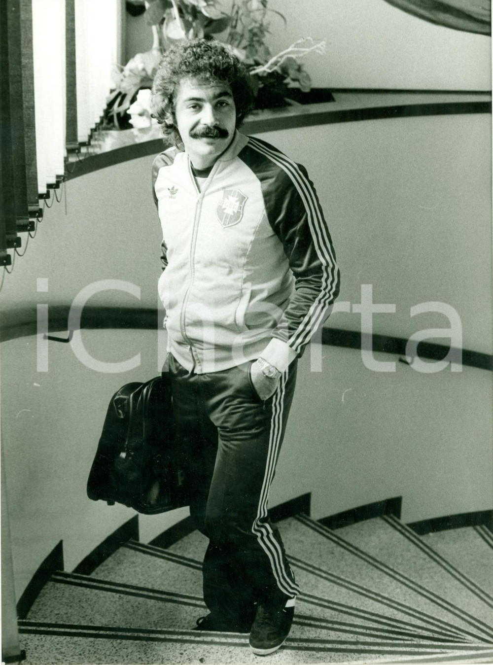 Fotografia d epoca originale 1978 BRASILE Calcio Nazionale Ritratto Roberto RIVELLINO divisa ADIDAS Foto 1