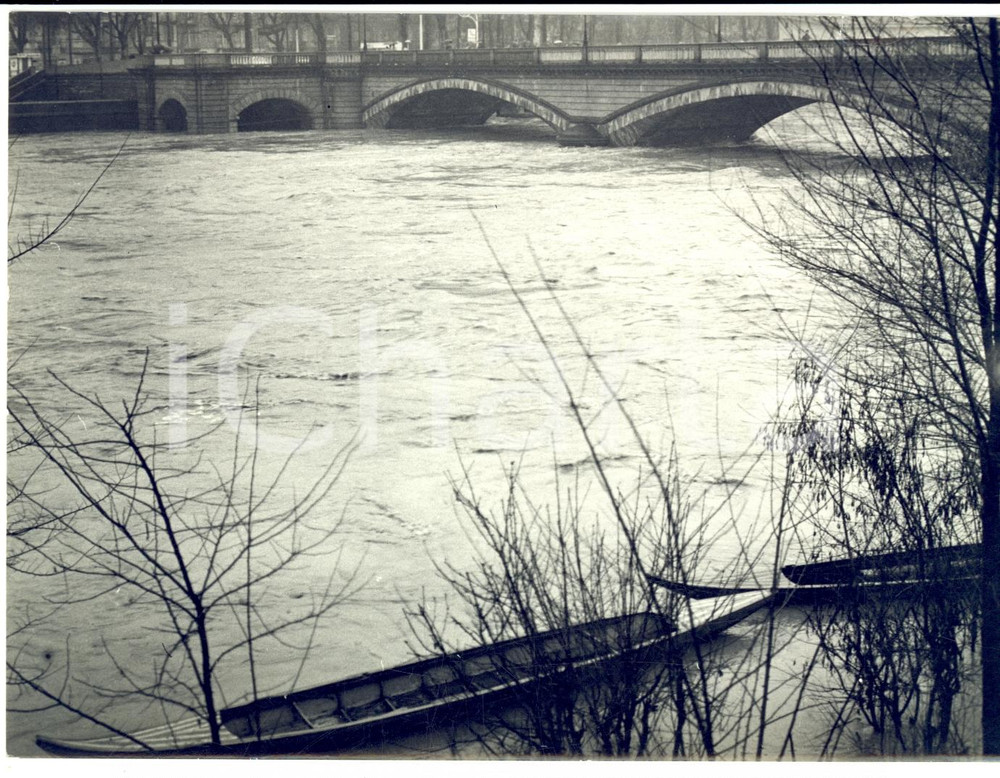 Fotografia d epoca originale 1970 TORINO Piena del Po al vecchio ponte REGINA MARGHERITA Foto HAUS 1