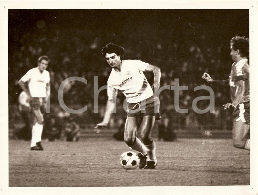 Fotografia d epoca originale 1981 NAPOLI CALCIO Azione di Antonino CRISCIMANNI Moreno FERRARIO Fotografia 1