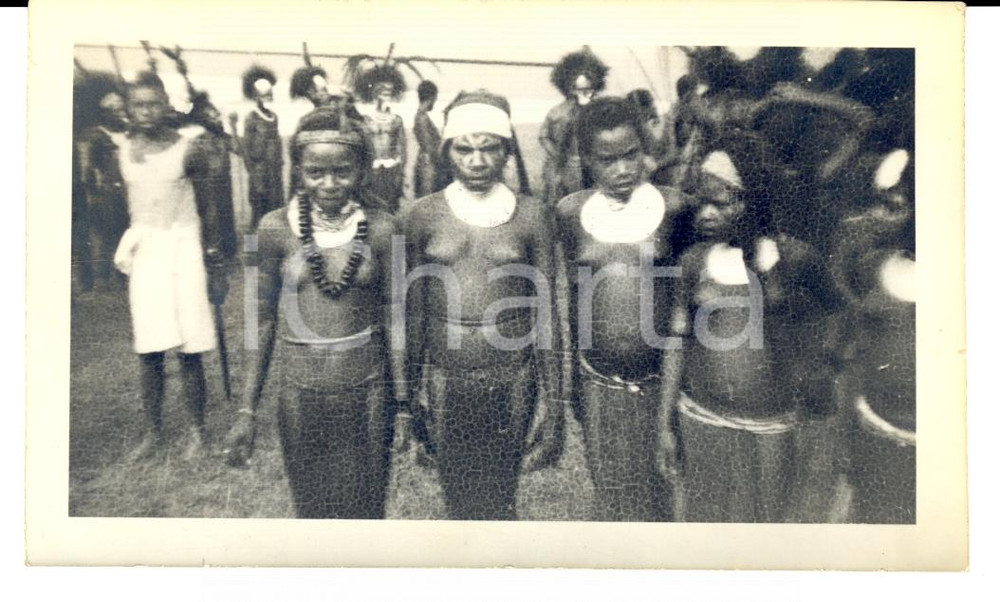 Fotografia d epoca originale 1944 WW2 DOBUDURA NEW GUINEA Young naked Aboriginal girls ETHNIC NUDE Photo 1