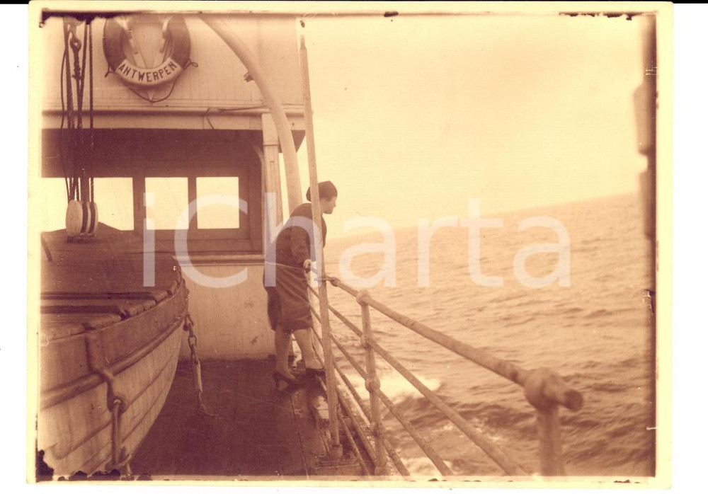 Fotografia d epoca originale 1920 LLOYD ROYAL BELGE Passeggera sul ponte della nave OLYMPIER VINTAGE photo 1
