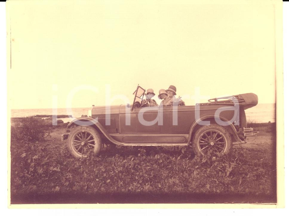 Fotografia d epoca originale 1920 RIO DE JANEIRO BRAZIL Turiste europee posano su auto STUDEBAKER Foto 1