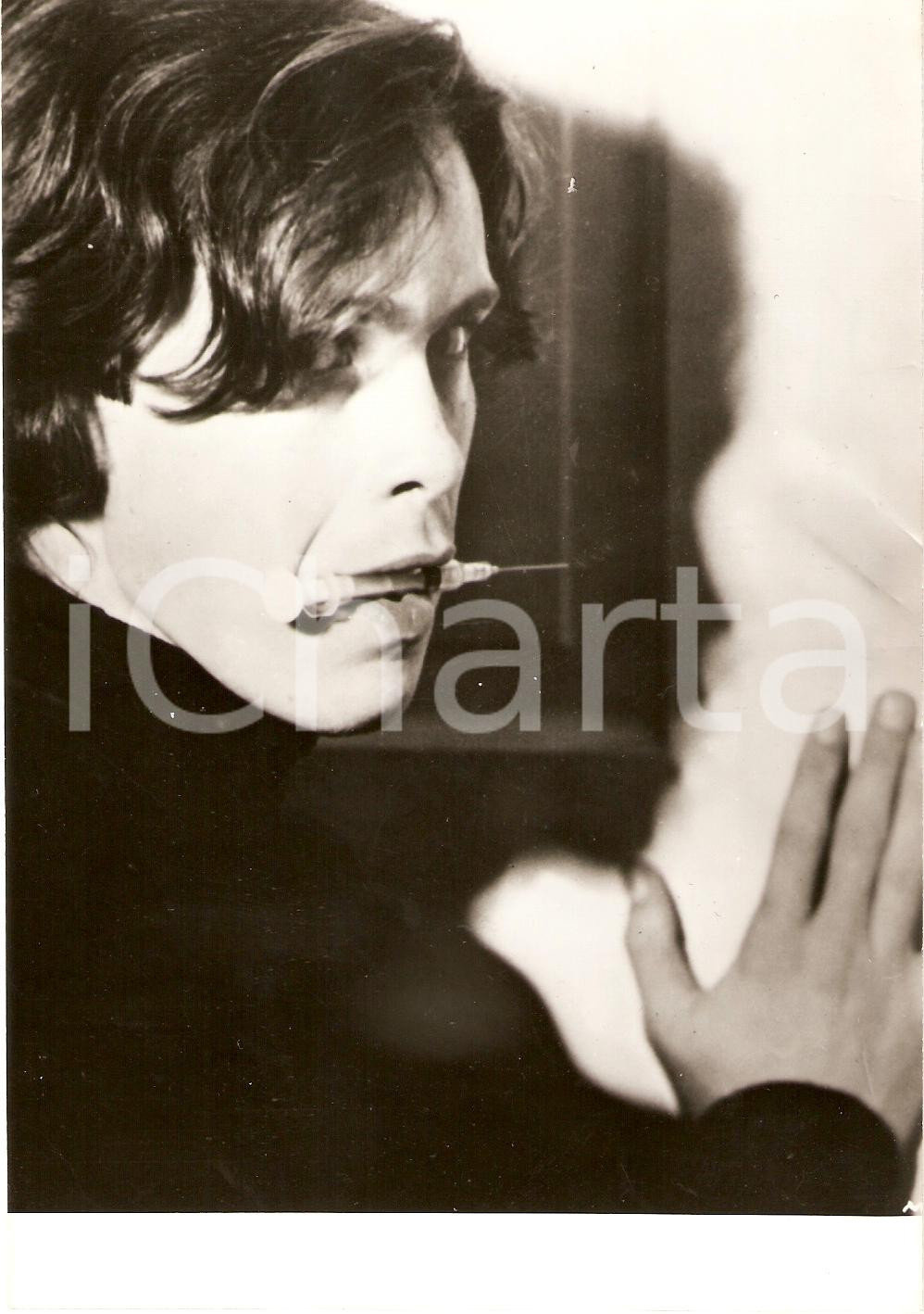 Fotografia d epoca originale 1976 MARTIN Wampyr John AMPLAS con siringa George A. ROMERO Foto di scena 1