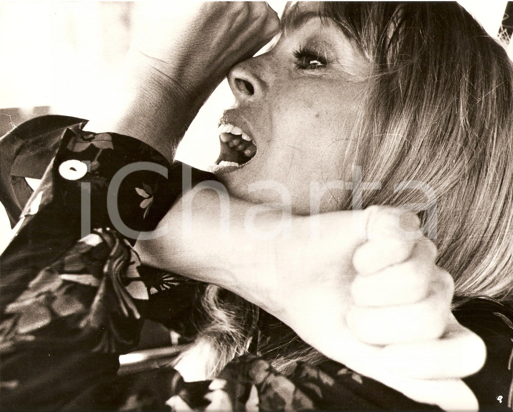 Fotografia d epoca originale 1973 FEAR IS THE KEY Gli ultimi sei minuti Suzy KENDALL Ritratto Foto di scena 1
