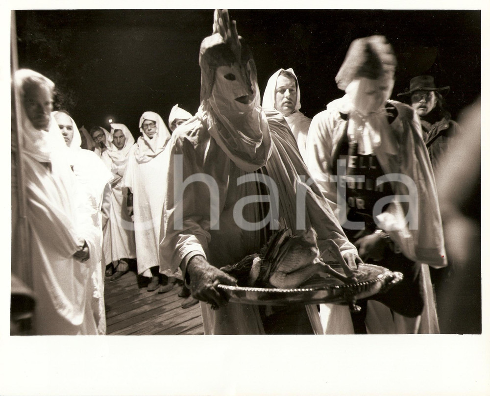 Fotografia d epoca originale 1975 SMILE Exhausted Rooster Ceremony from the movie by Michael RITCHIE Photo 1