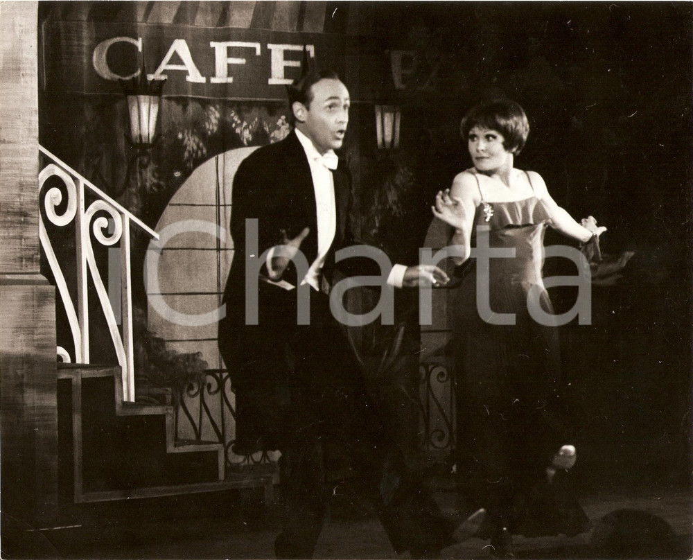 Fotografia d epoca originale 1965 ca DIVORCE ME DARLING Musical Anna SHARKEY Cy YOUNG dancing Photo 1