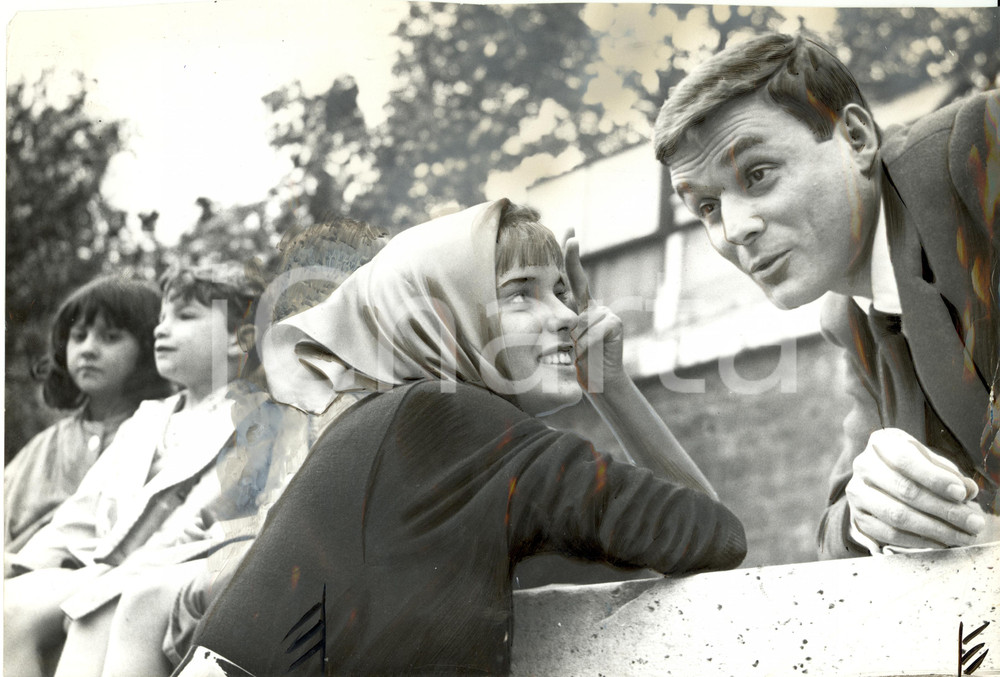 Fotografia d epoca originale 1961 LE PAVE  DE PARIS DaniÃ¨le GAUBERT Jacques RIBEROLLES Foto DANNEGGIATA 1