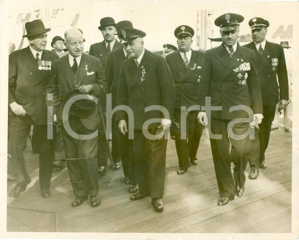 Fotografia d epoca originale 1938 LONDON Carlo Edoardo SASSONIACOBURGOGOTHA con veterani tedeschi Foto 1