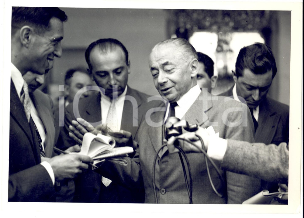 Fotografia d epoca originale 1950 PARIS Paul REYNAUD pendant la crise ministÃ©rielle Photo INTERPRESS 1