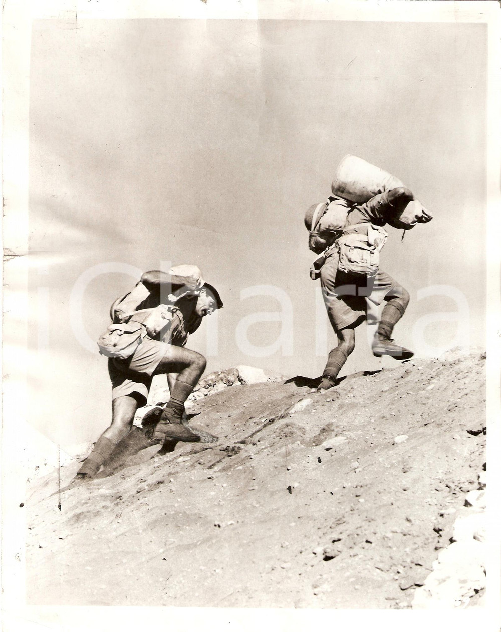 Fotografia d epoca originale 1965 THE HILL Sean CONNERY Jack WATSON British army Movie by Sidney LUMET Photo 1