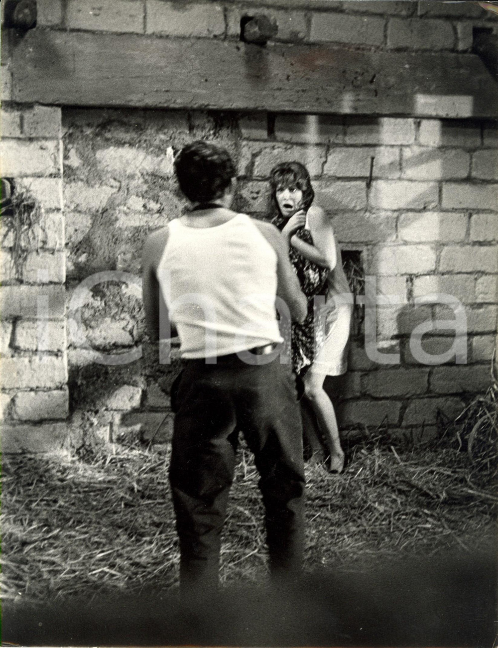 Fotografia d epoca originale 1962 CINEMA  LA SMANIA ADDOSSO GÃ©rard BLAIN terrorizza Annette STROYBERG Foto 1