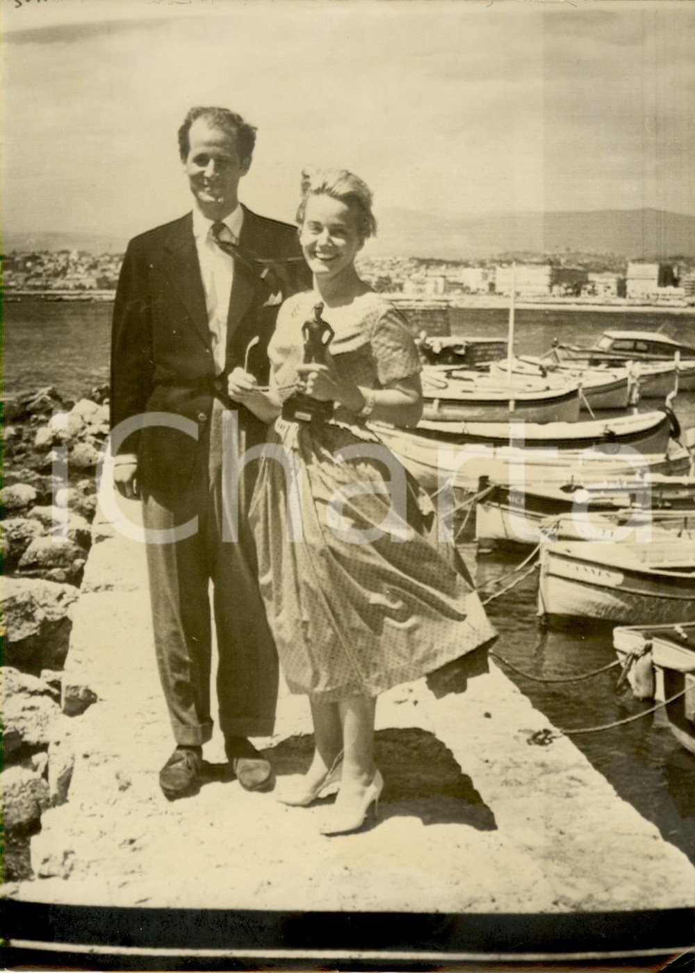Fotografia d epoca originale 1957 CANNES Maria SCHELL  e Horst HACHLER ricevono Oscar cinema BELGIO 1