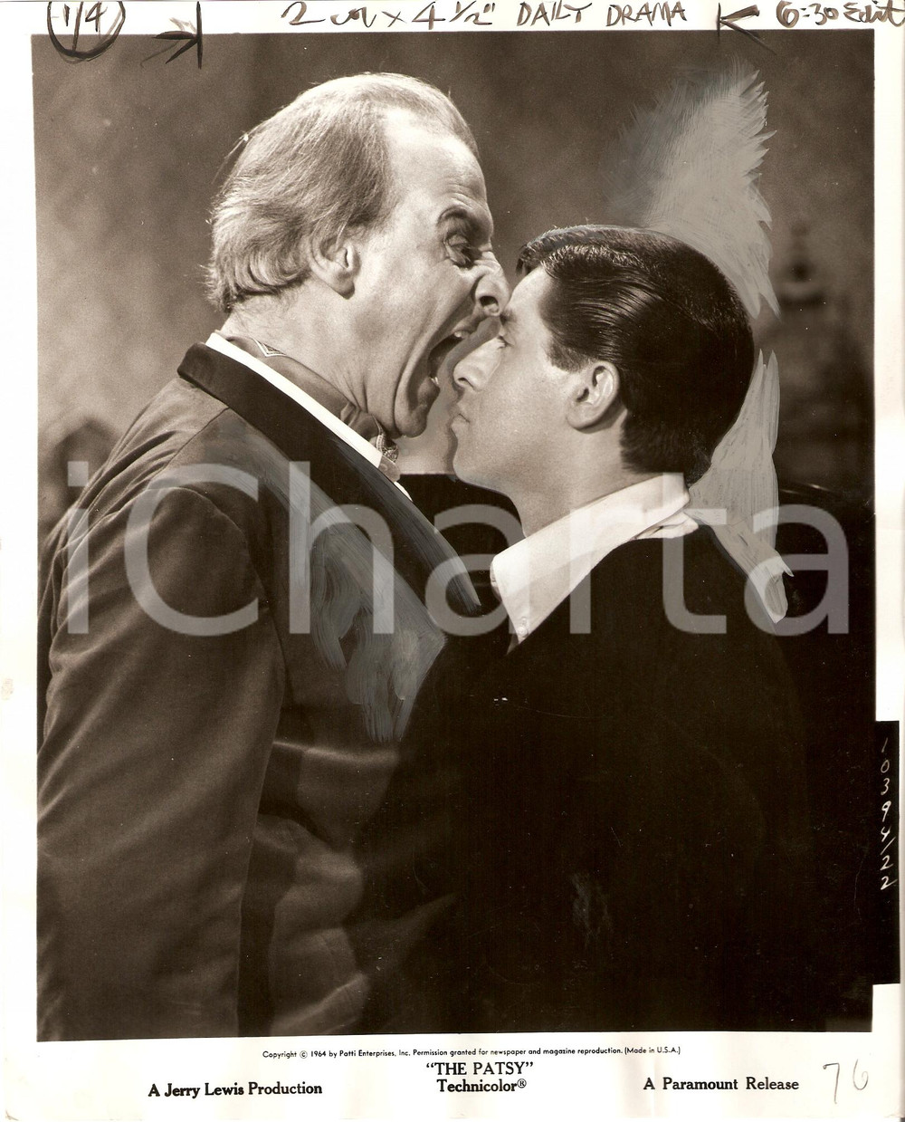 Fotografia d epoca originale 1964 THE PATSY Jerry LEWIS eye to eye with Hans CONRIED Cinema Photo 1