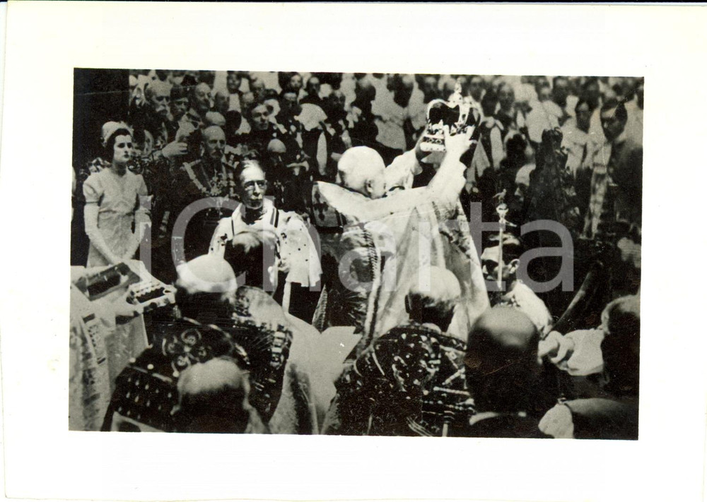 Fotografia d epoca originale 1936 LONDON Archbishop of CANTERBURY puts crown on GEORGE VI s head Fotografia 1