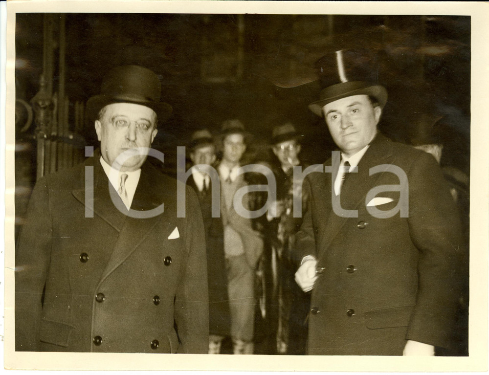 Fotografia d epoca originale 1930 LONDON Il primo ministro francese AndrÃ© TARDIEU  arriva a DOWNING STREET 1