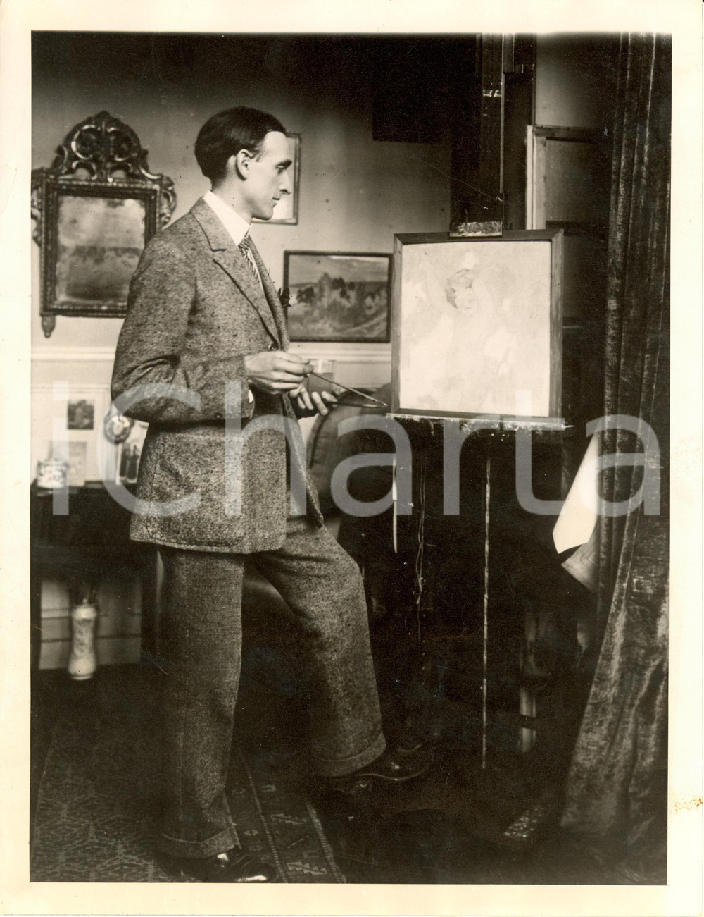 Fotografia d epoca originale 1923 PARIGI DE LA MONTAGNE ST.HUBERT, GIOVANE maestro dell AFFRESCO  Fotografia 1