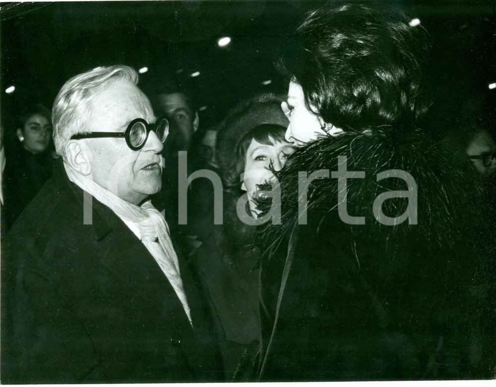 Fotografia d epoca originale 1965 ca PARIS Marcel ACHARD avec Juliette GRECO Photographie 1