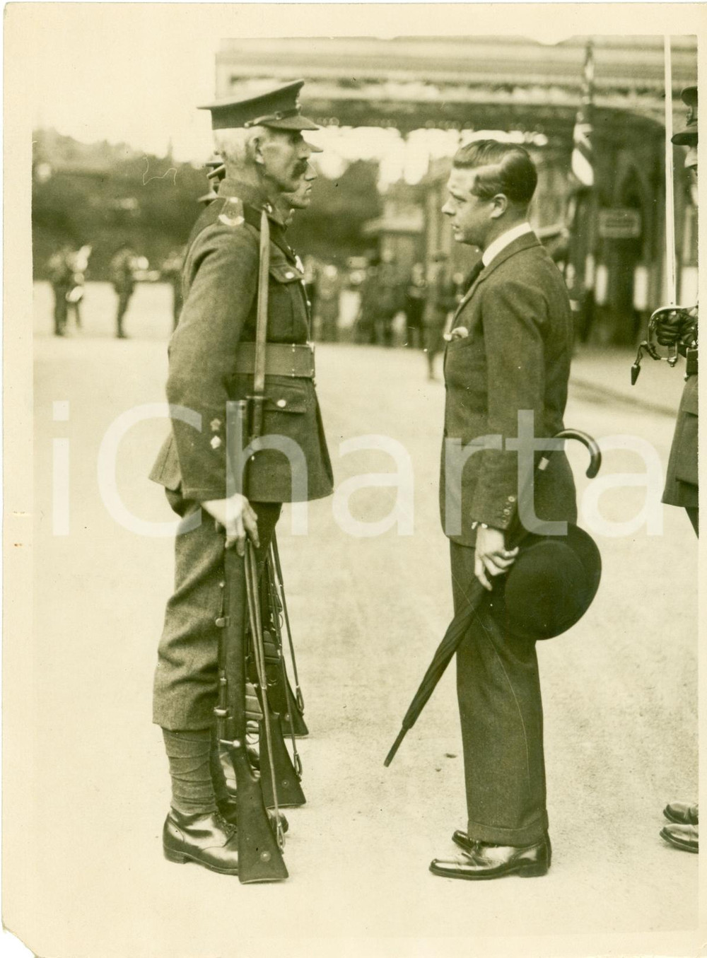 Fotografia d epoca originale 1927 BOURNEMOUTH UK Prince of WALES inspecting Guard of Honour PHOTOGRAPH 1