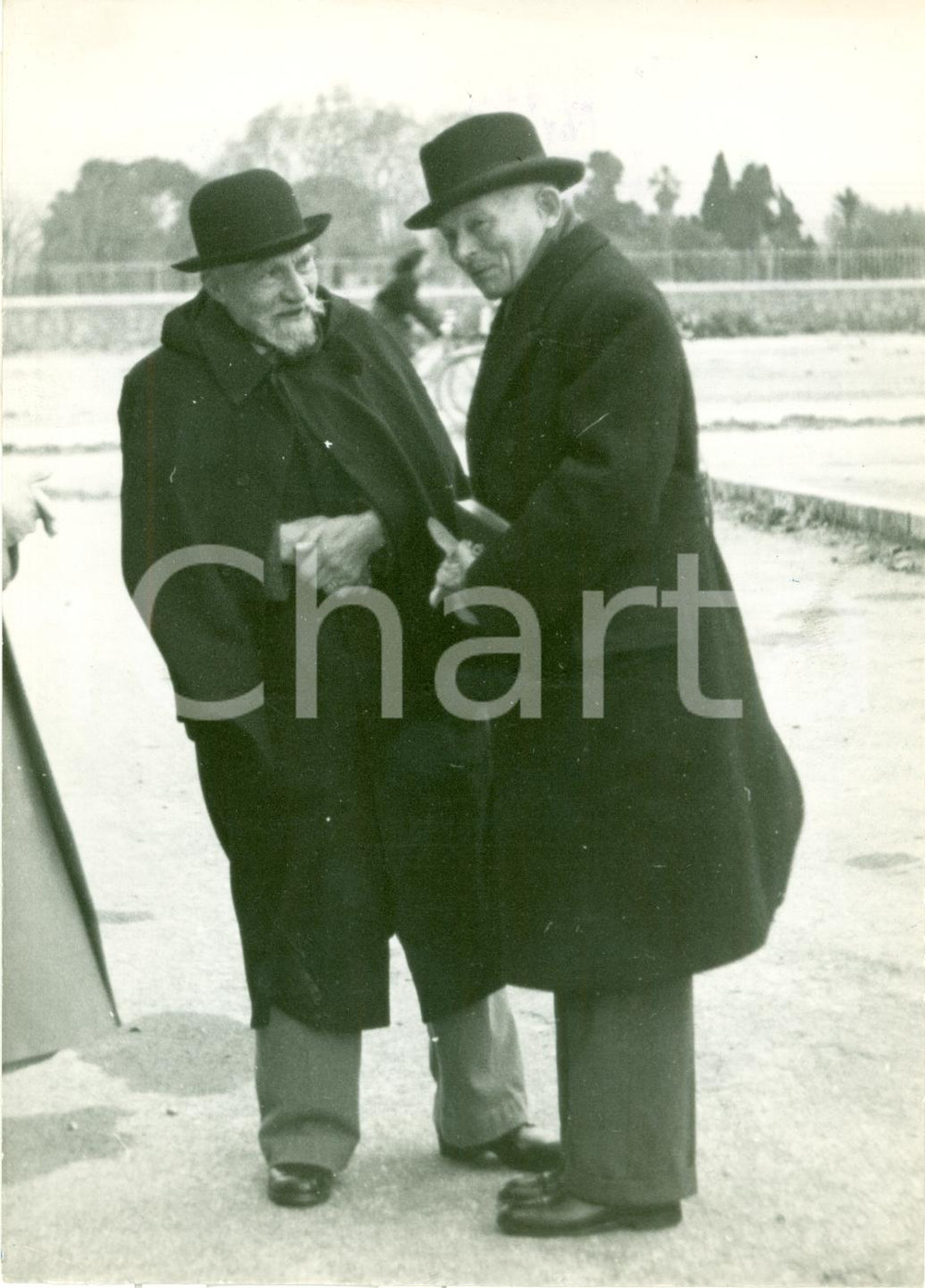 Fotografia d epoca originale 1941 LE PRADET F Generale Maxime WEYGAND passeggia in COSTA AZZURRA Foto 1