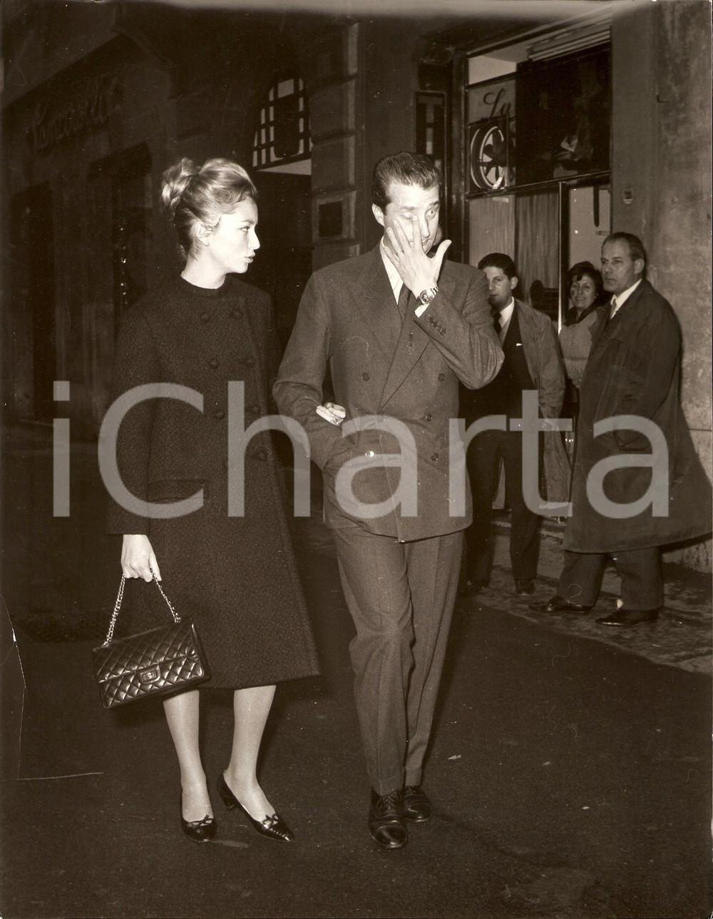 Fotografia d epoca originale 1960 ca ROMA Alberto di LIEGI Paola RUFFO DI CALABRIA in vacanza Fotografia 1