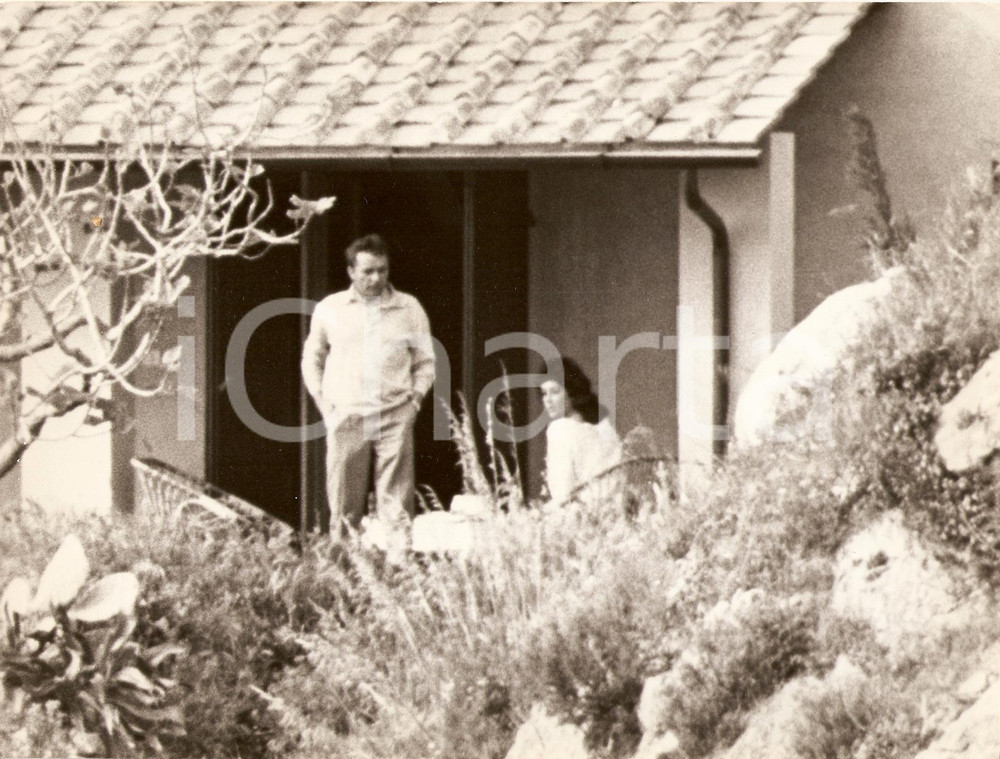 Fotografia d epoca originale 1965 ca CALA PICCOLA Monte Argentario Liz TAYLOR Richard BURTON paparazzati 1 1