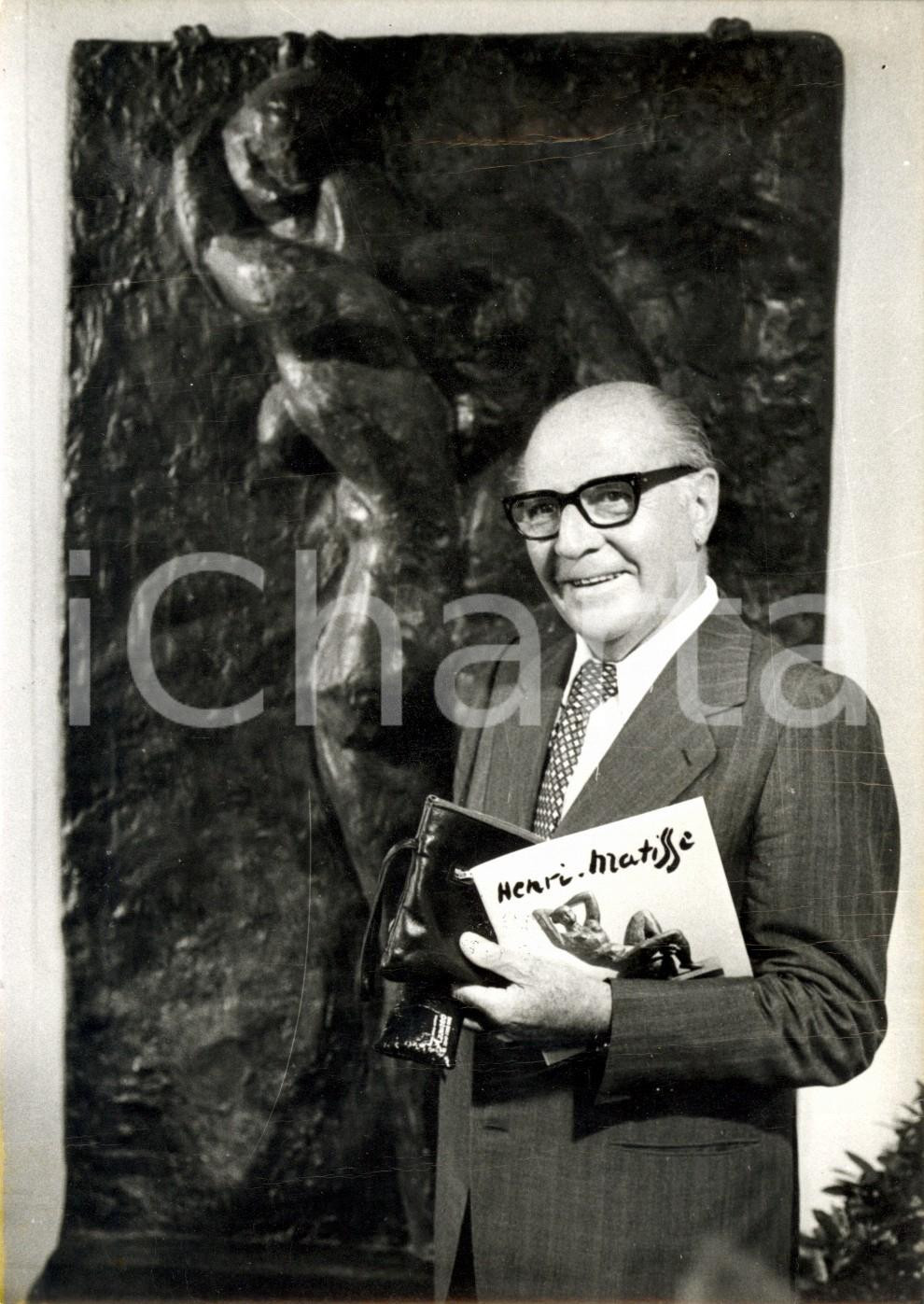 Fotografia d epoca originale 1974 NICE F Pierre MATISSE alla mostra dedicata al padre HENRI Foto 1