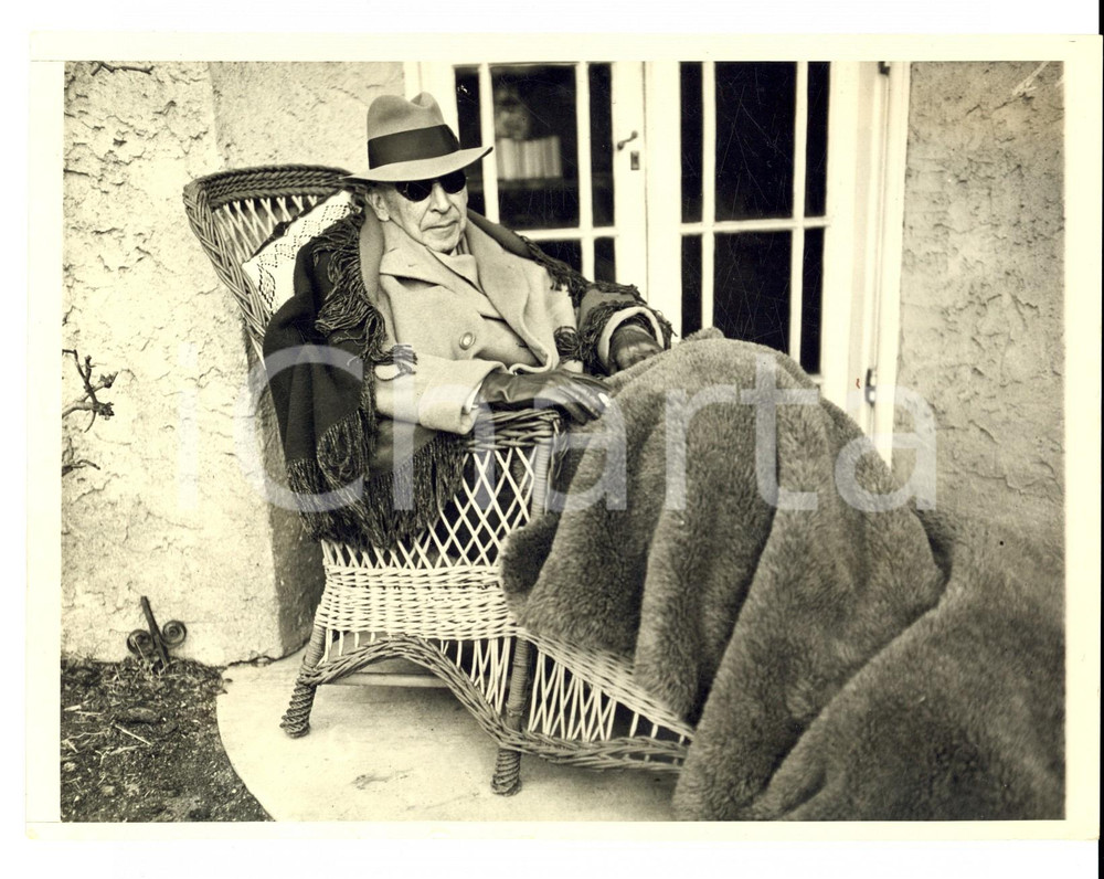 Fotografia d epoca originale 1931 PHILADELPHIA Booth TARKINGTON convalescente dopo l intervento agli occhi 1