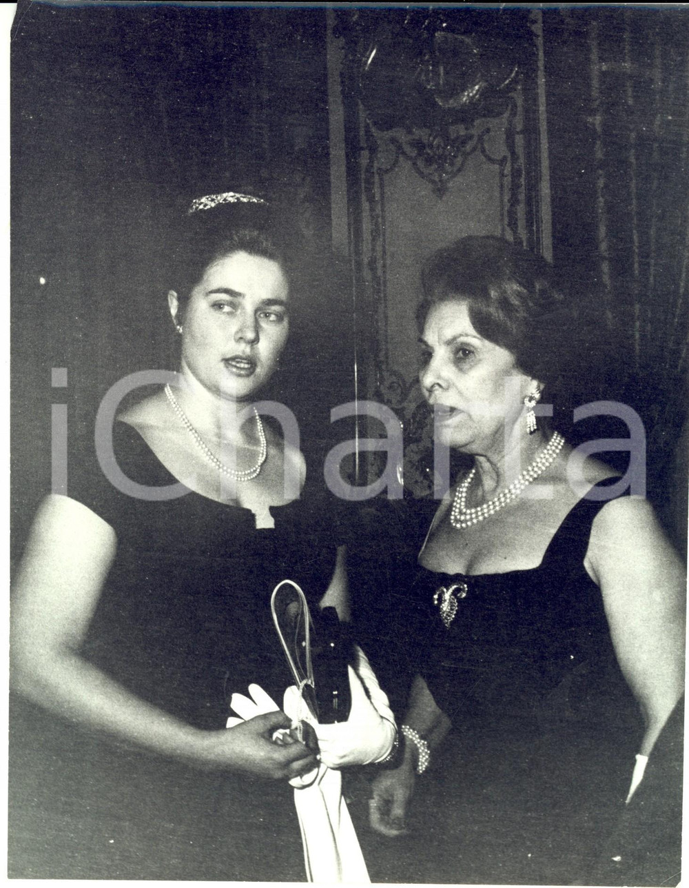 Fotografia d epoca originale 1960 ca PARIS Principessa Isabelle de FRANCE a una serata di gala Foto 1