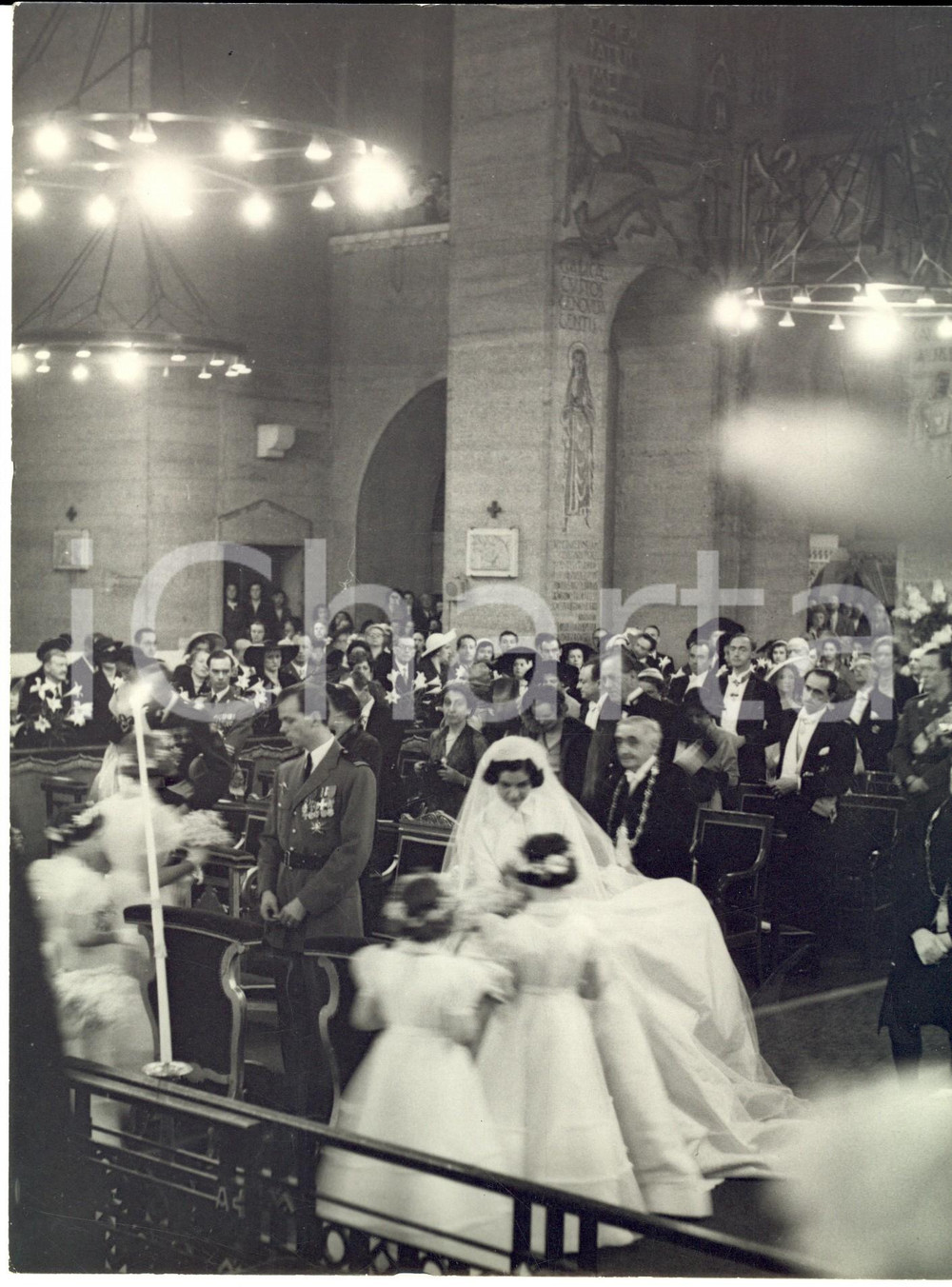 Fotografia d epoca originale 1951 PARIS Matrimonio Principe Michel di BORBONEPARMA e Yolande de BROGLIE 1