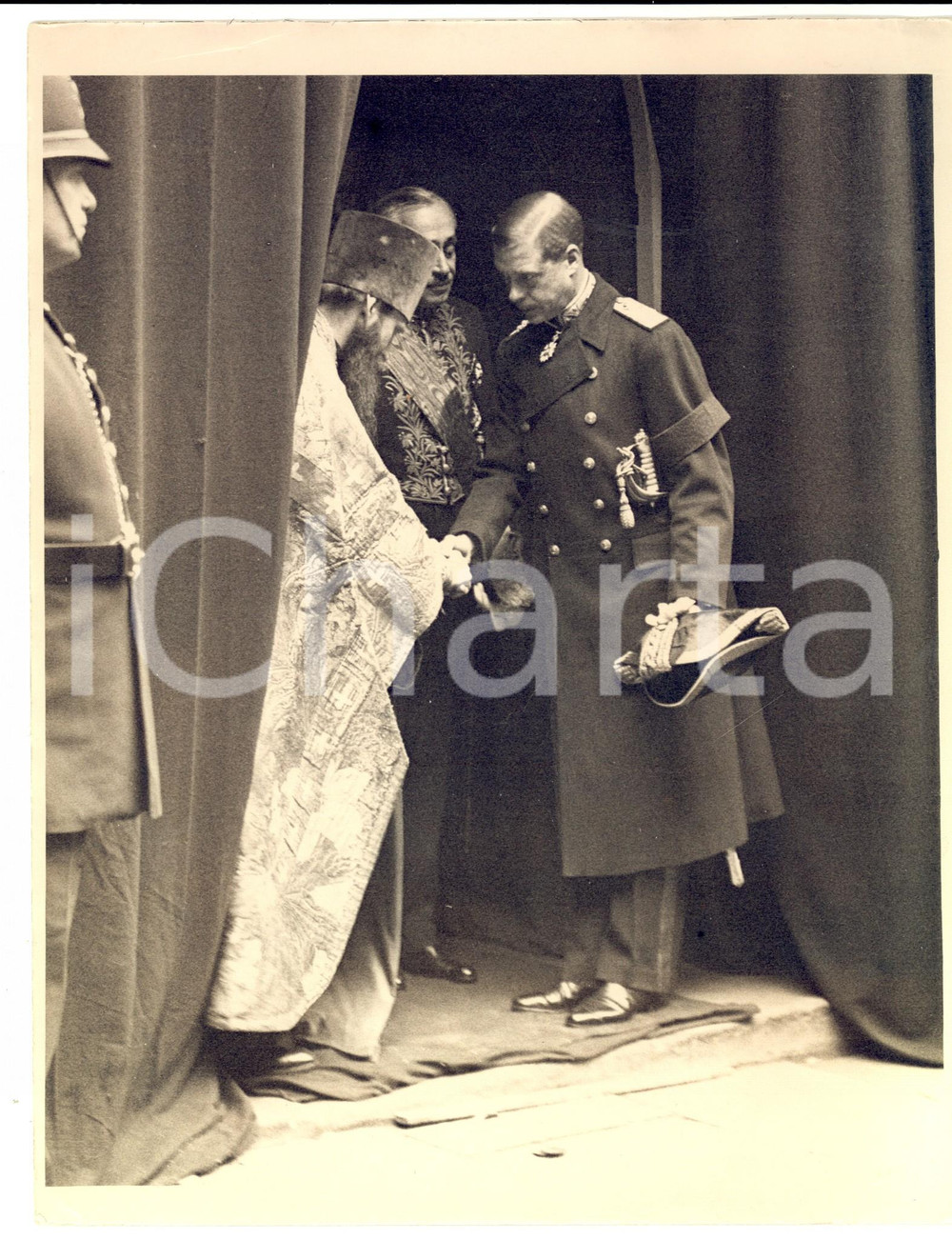 Fotografia d epoca originale 1950 ca LONDON EDOARDO VIII incontra un patriarca ortodosso Foto TRAMPUS 1
