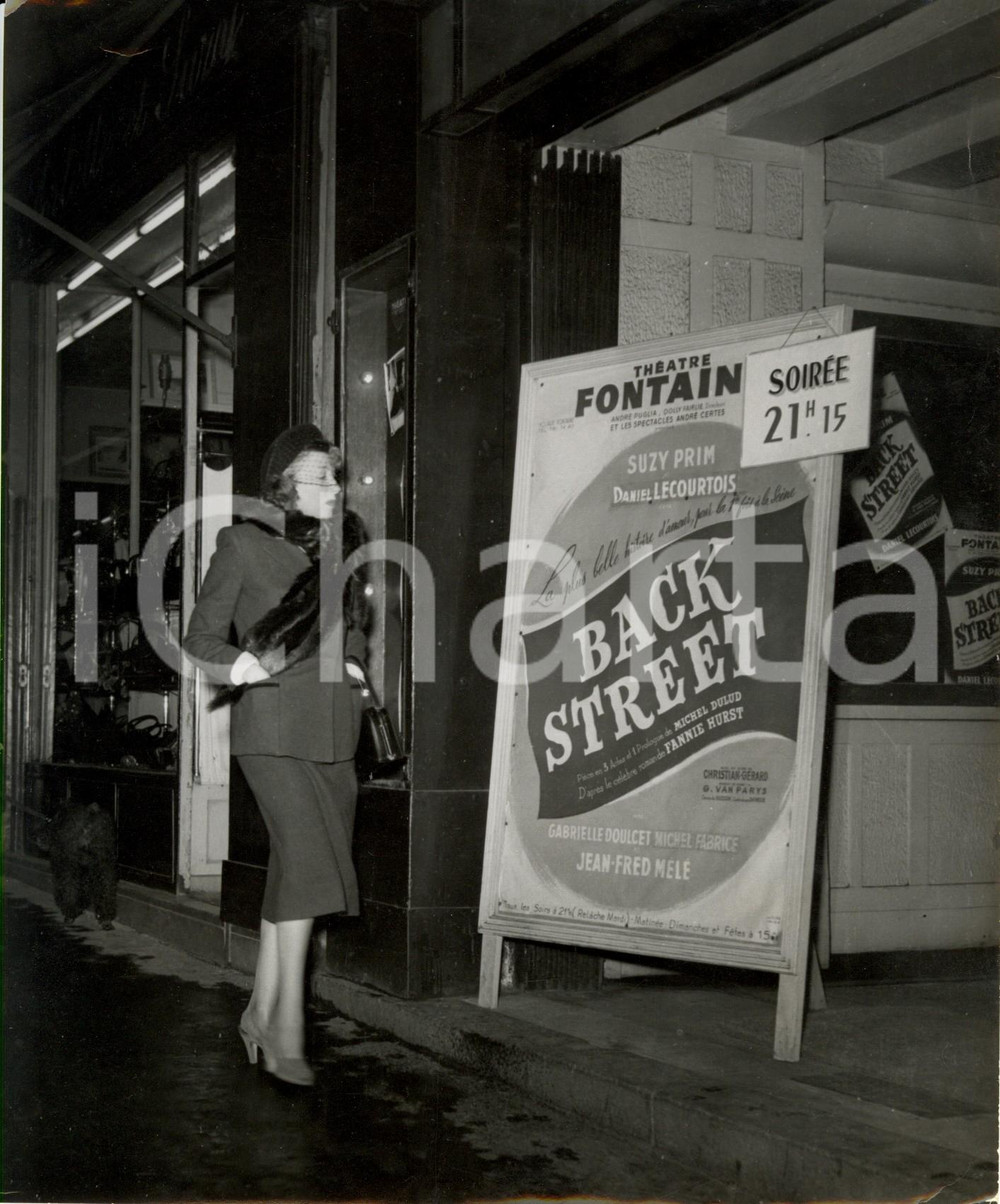 Fotografia d epoca originale 1952 PARIS Attrice Suzy PRIM al Theatre FONTAINE per recitare in BACK STREET 1