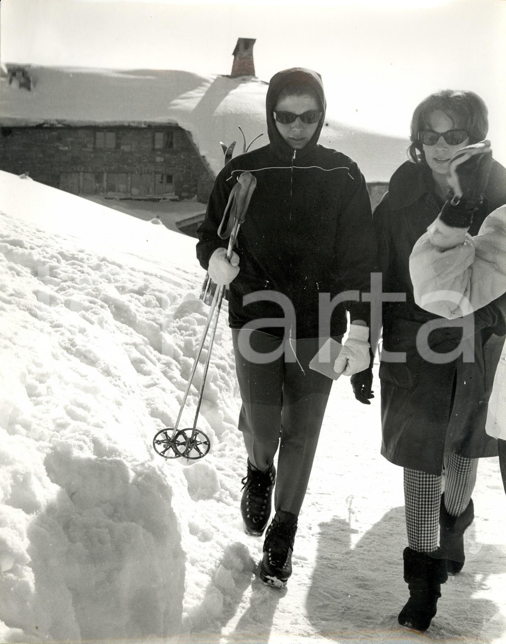 Fotografia d epoca originale 1962 GSTAAD Svizzera SORAYA di PERSIA in montagna dopo il divorzio Foto 1