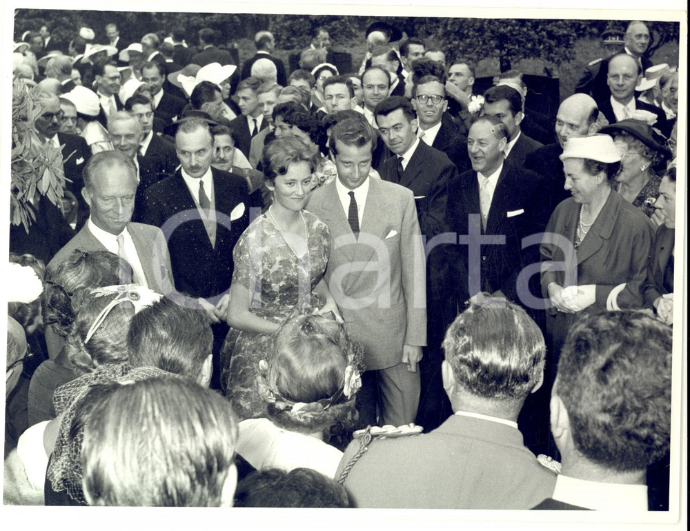 Fotografia d epoca originale 1950 ca BRUXELLES Alberto del BELGIO con la sorella Giuseppina Carlotta 1
