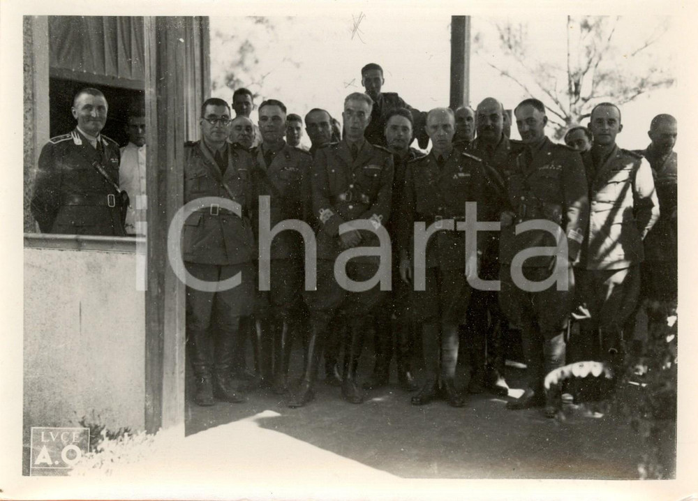 Fotografia d epoca originale 1935 AFRICA ORIENTALE ITALIANA Duca di BERGAMO con alcuni ufficiali italiani 1