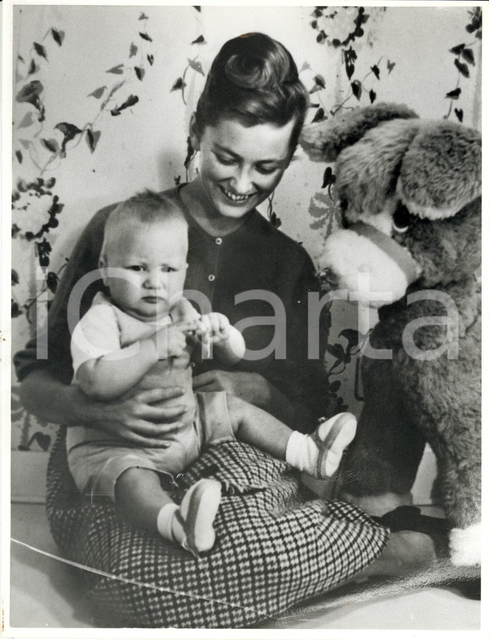 Fotografia d epoca originale 1962 ca BRUXELLES B Principessa Paola del BELGIO con il figlio PHILIPPE Foto 1