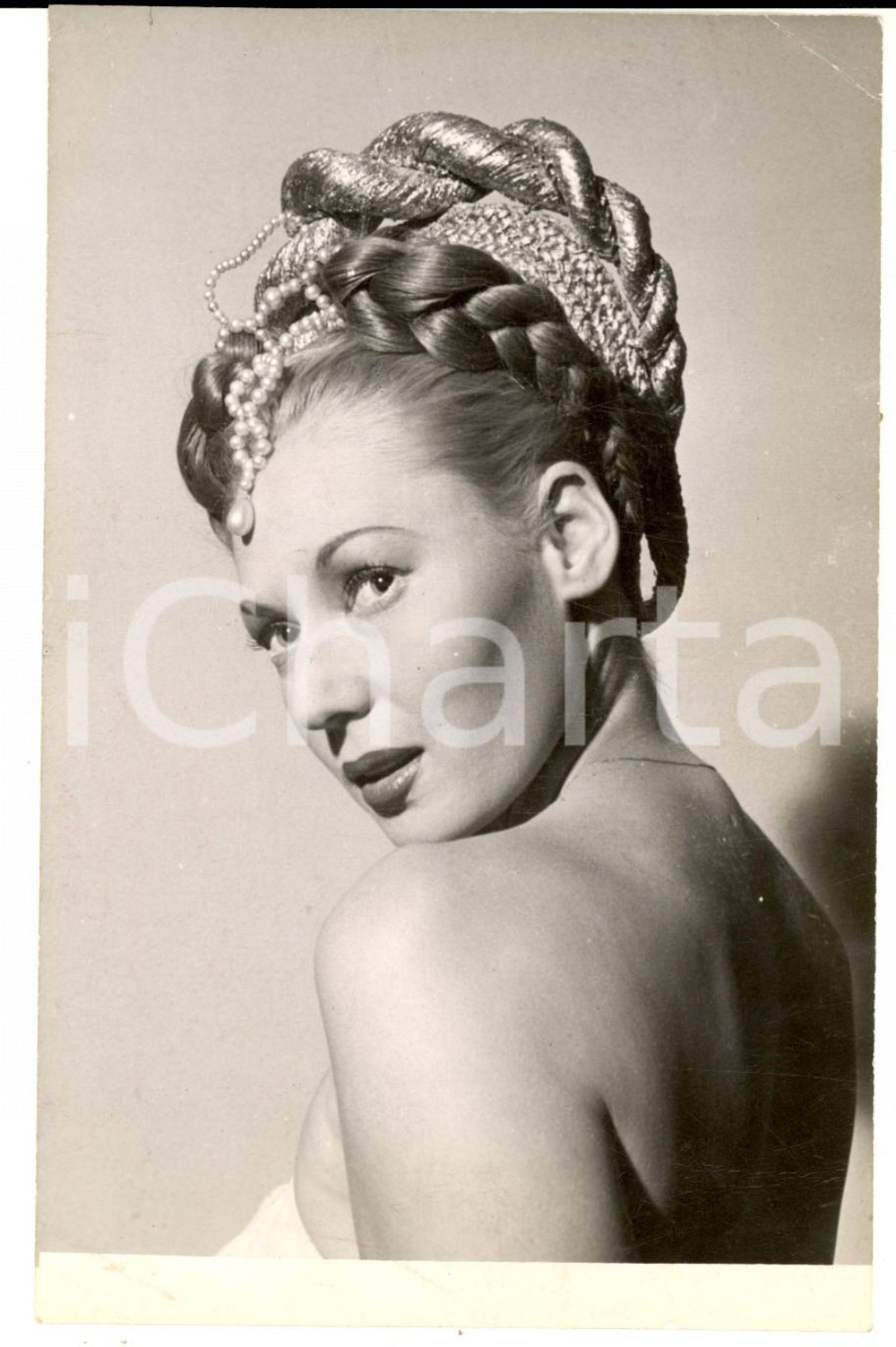Fotografia d epoca originale 1955 ca PARIS Tilda THAMAR atomica argentina con parrucca di scena Foto 12x17 1