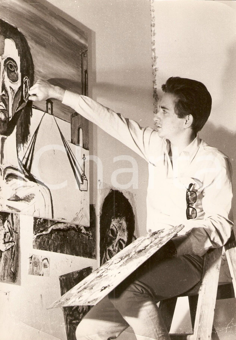 Fotografia d epoca originale 1960 ca ROMA Renzino ROSSELLINI dipinge nel suo atelier Foto 1 1