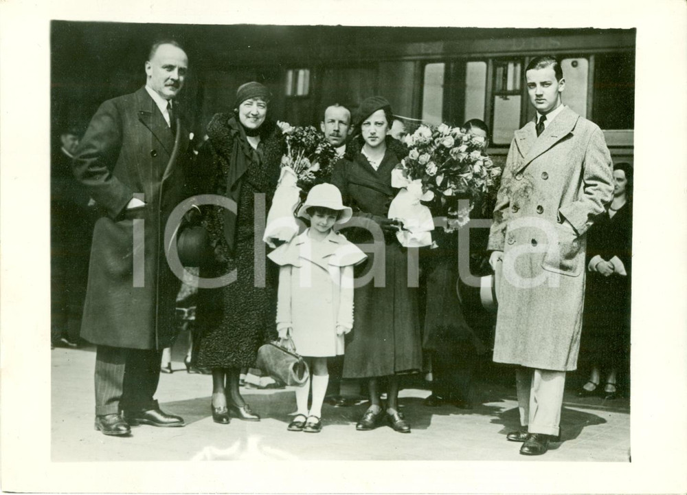 Fotografia d epoca originale 1933 WIEN AU Nuovo ambasciatore francese Gabriel PUAUX con famiglia Fotografia 1