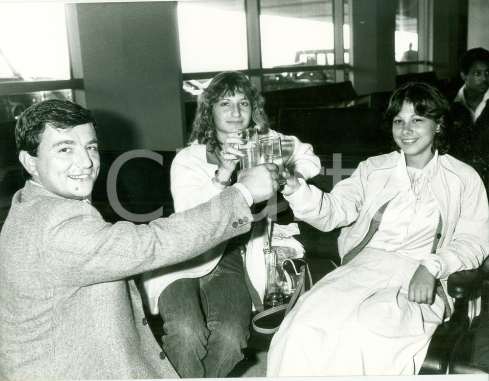 Fotografia d epoca originale 1979 BONN Dirottamento Boeing LUFTHANSA 727 Brindisi passeggeri liberati 3 1