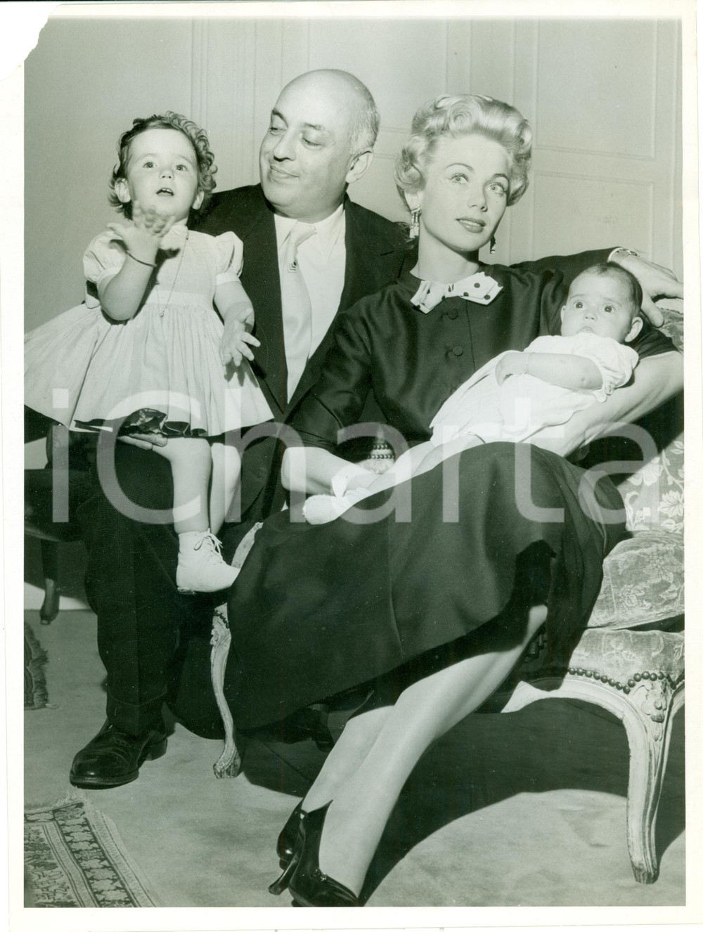 Fotografia d epoca originale 1950 ca PARIS Cantante jazz Ray VENTURA con moglie e figlie Fotografia 1