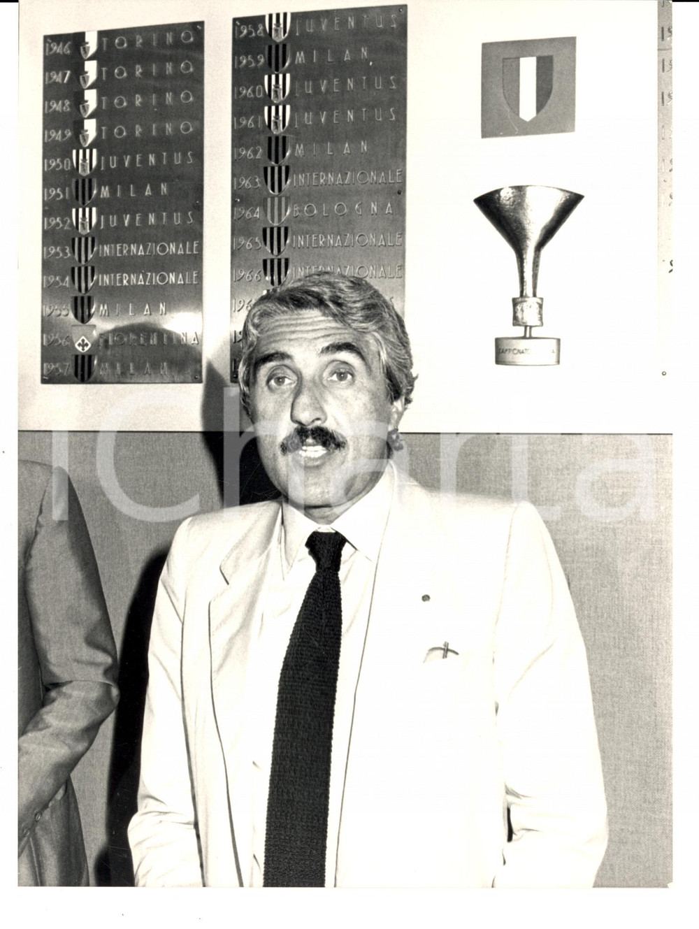 Fotografia d epoca originale 1978 MILANO Arbitro Renzo RIGHETTI nuovo presidente LEGA CALCIO Foto 1