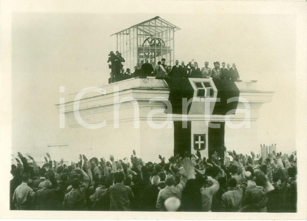 Fotografia d epoca originale 1930 ROMA Benito MUSSOLINI arringa la folla da Torre dell ISTITUTO POLIGRAFICO 1