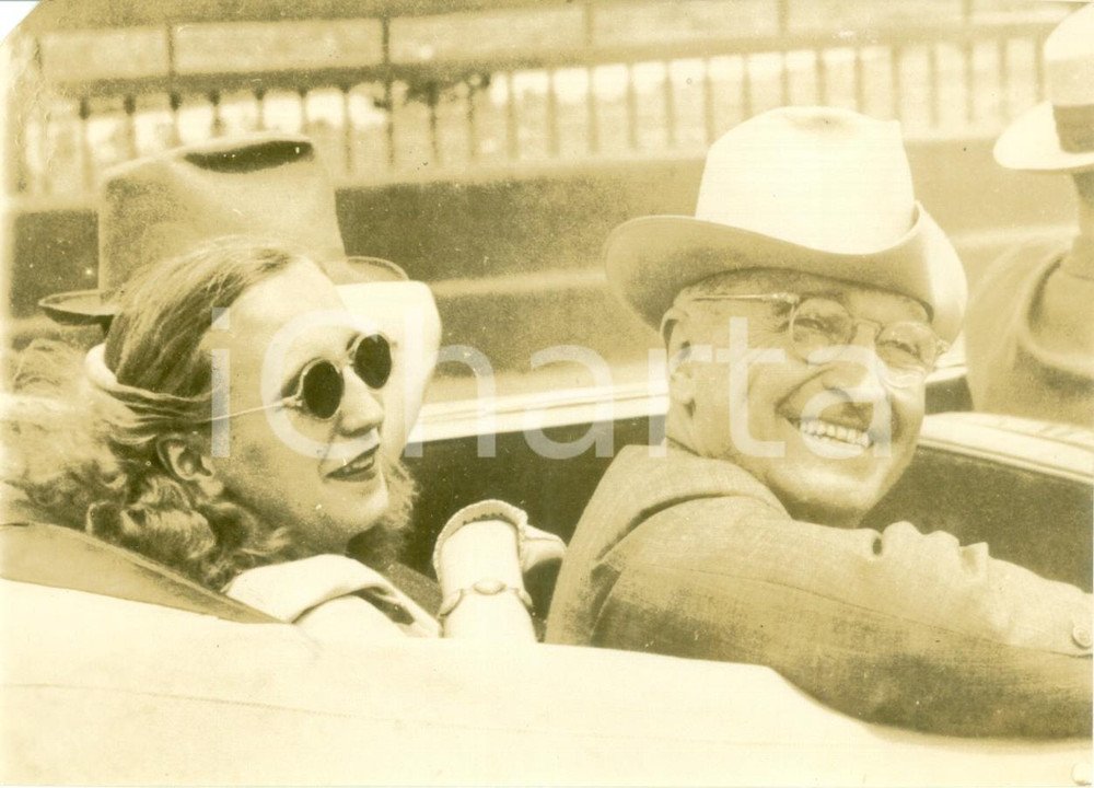 Fotografia d epoca originale 1945 INDEPENDENCE USA Harry S. TRUMAN in macchina con la figlia Fotografia 1