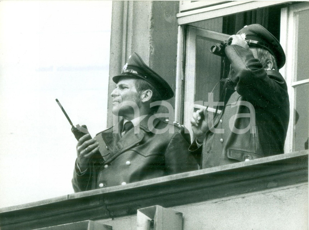 Fotografia d epoca originale 1978 BONN DE DDR Poliziotti di guardia durante una visita ufficiale Fotografia 1